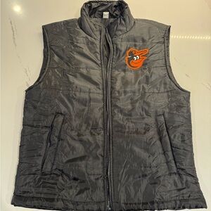 Baltimore Orioles Black Quilted Vest with Stand-Up Collar and Full-Length Zipper